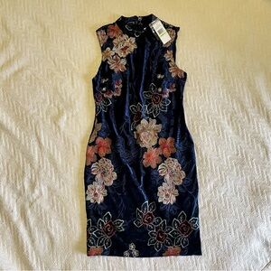 Label By 5 Twelve Navy Blue Flowers Embroidered Velvet Dress Size 4 520000/8080N